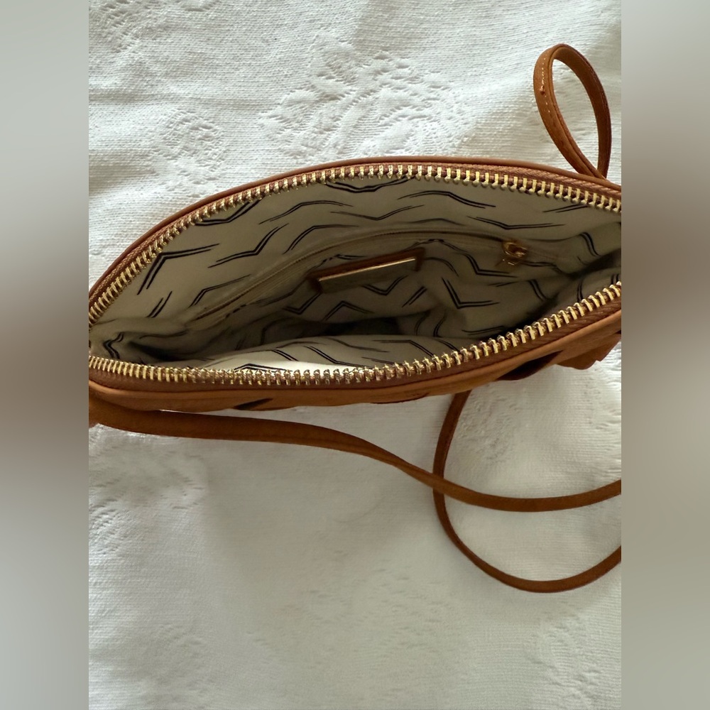 NWOT - Moda Luxe - Woven Brown Crossbody Bag - Picture 3 of 5